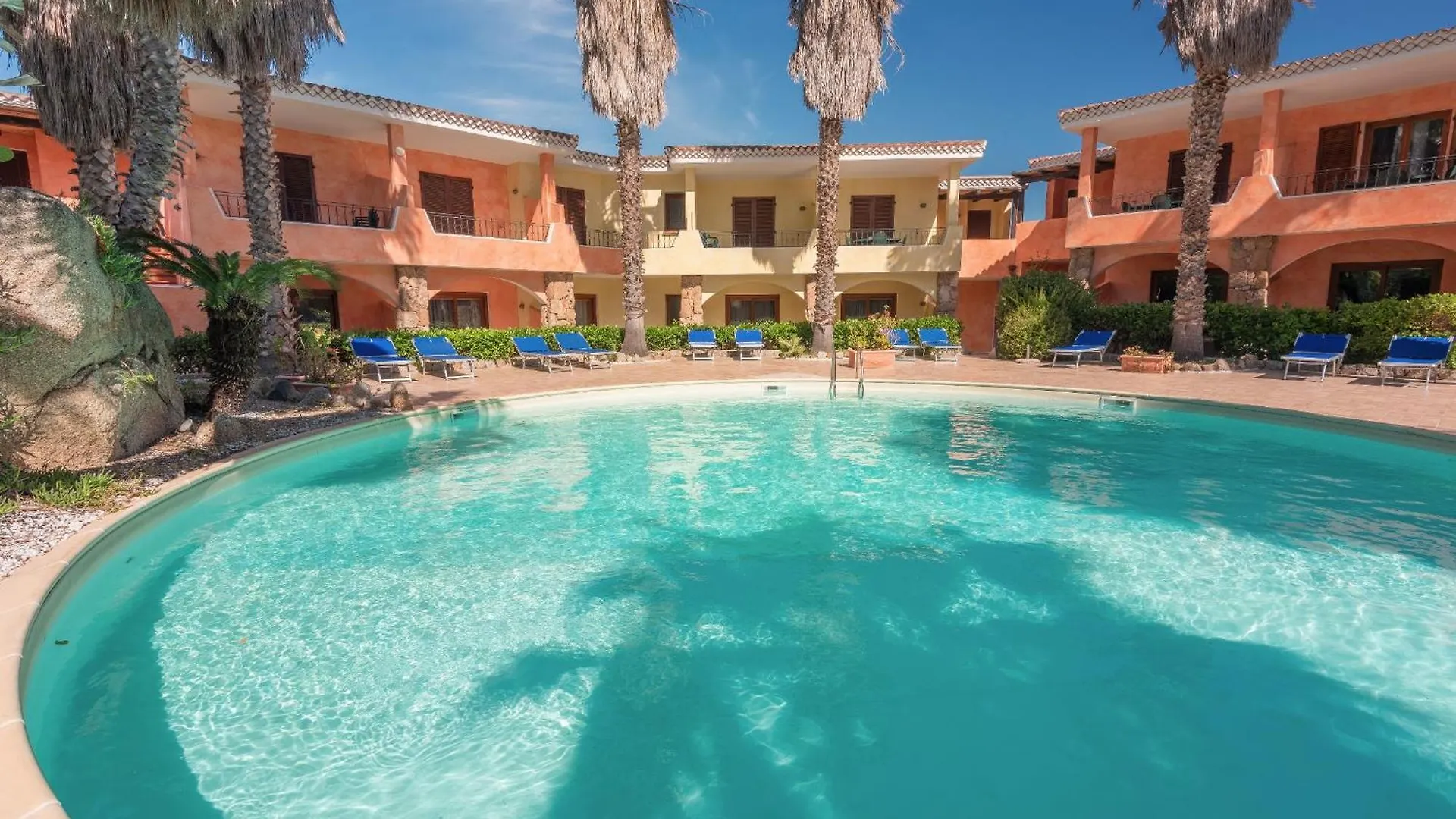 Relaxing Residenzia Palau Green 1 Bedroom Apartment B4 4 Person