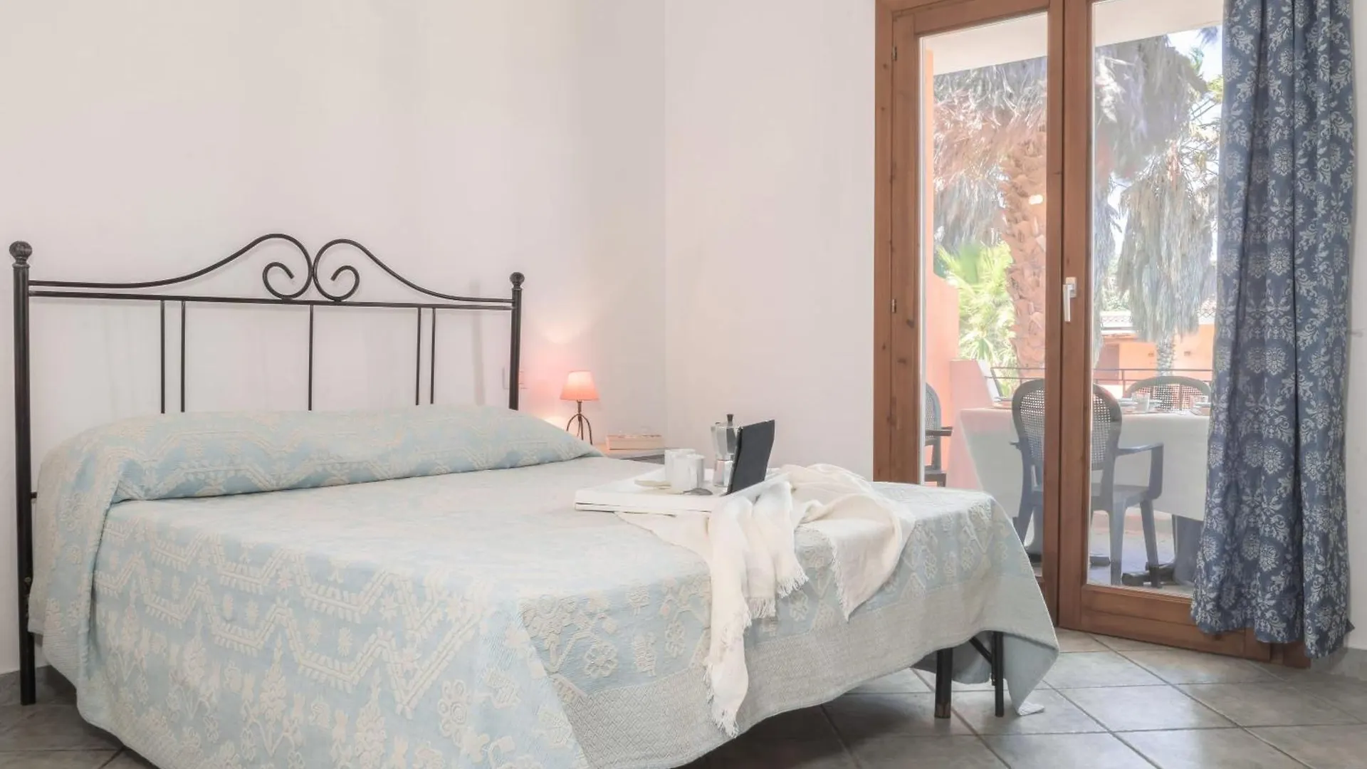 Relaxing Residenzia Palau Green 1 Bedroom Apartment B4 4 Person